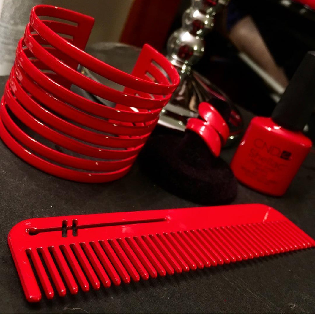 Heircomb “Heir” Metal fine tooth comb in Astatic Red finish.