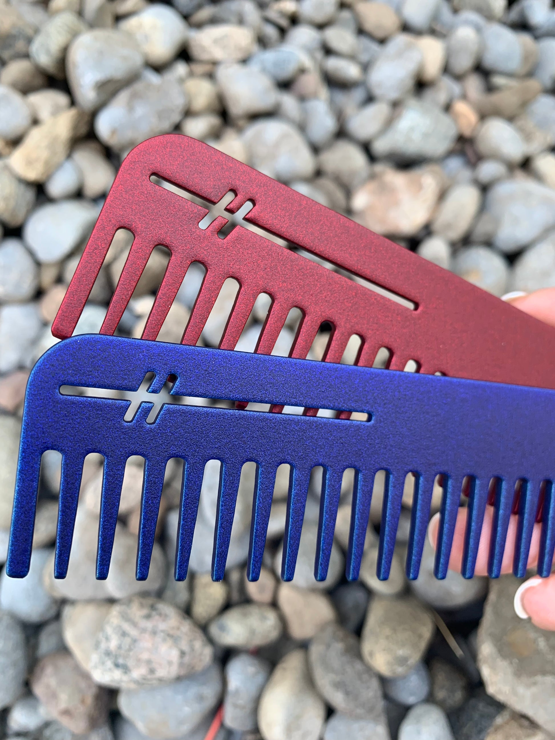 Heircomb Abbey Wide Tooth Matte Blueberry & Matte Cherry