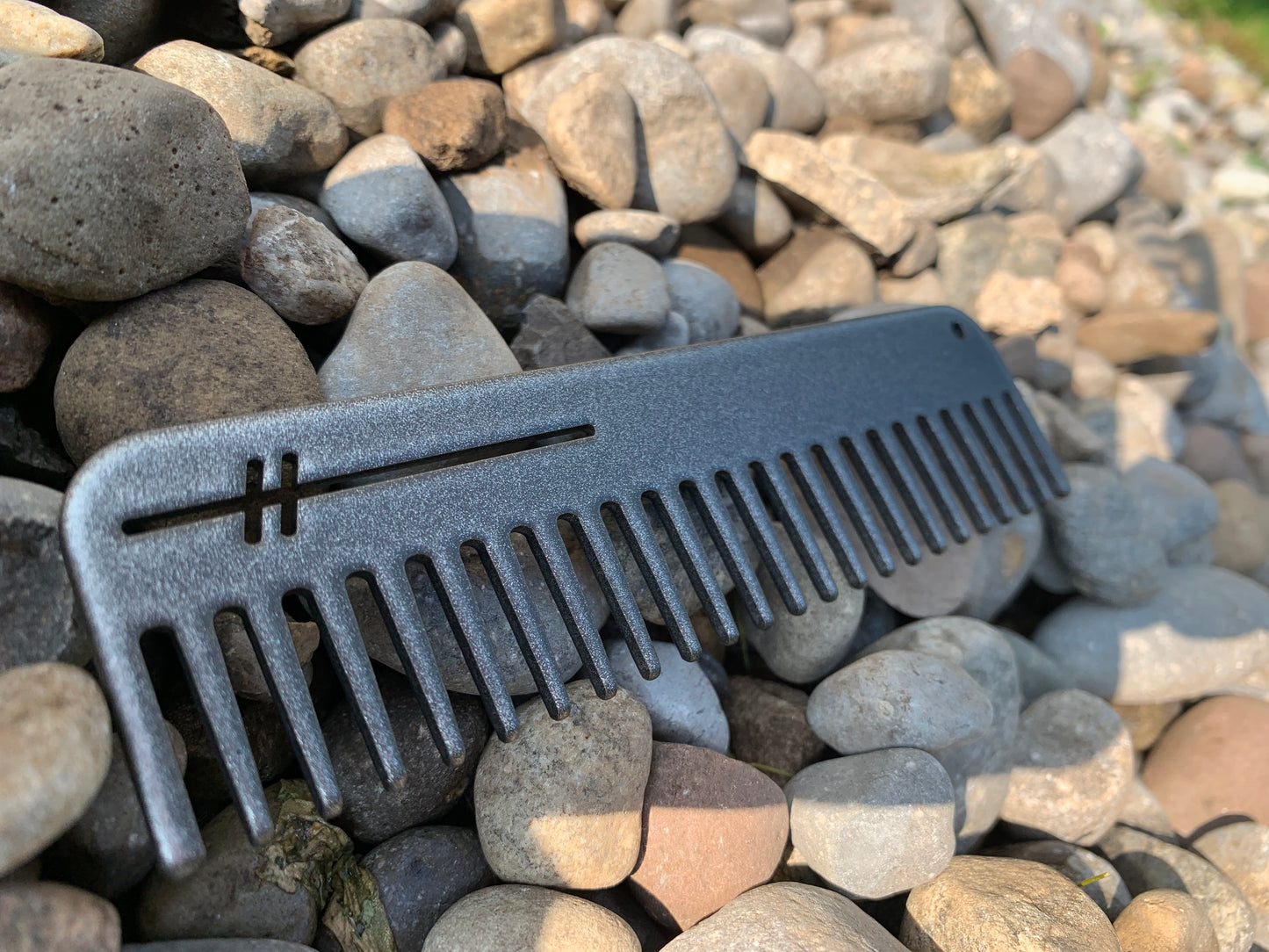 Heircomb Abbey Wide Tooth Matte Pewter